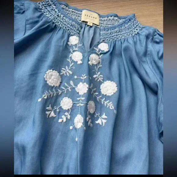Sezane Blue Floral Embroidered Top 36 - Picture 9 of 9